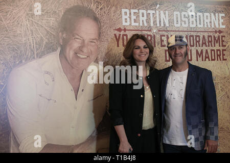 Madrid, Spain. 25th Mar, 2019. Bertín Osborne at the Teatro Calderón in Madrid where he presents `Yo debí enamoarme de tu madre', his new album. Credit: Jesús Hellin/Alamy Live News Stock Photo